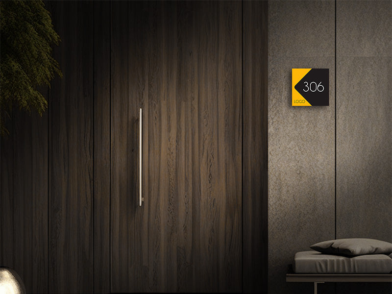 targa quadrata segna camera