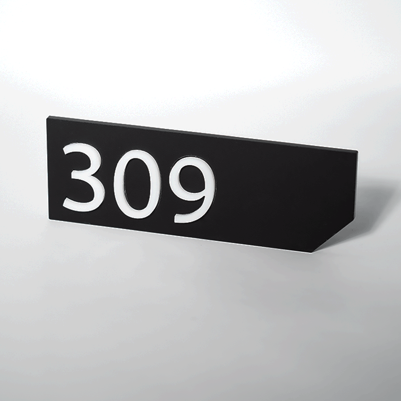 Targa Numero camera nera in plexiglass