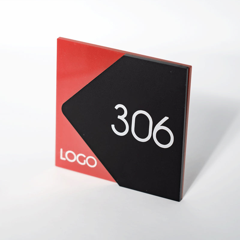 targa quadrata segna camera