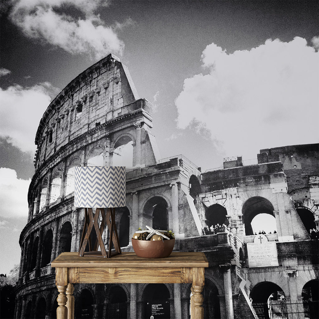 Parete decorata con carta da parati con il colosseo come sfondo 