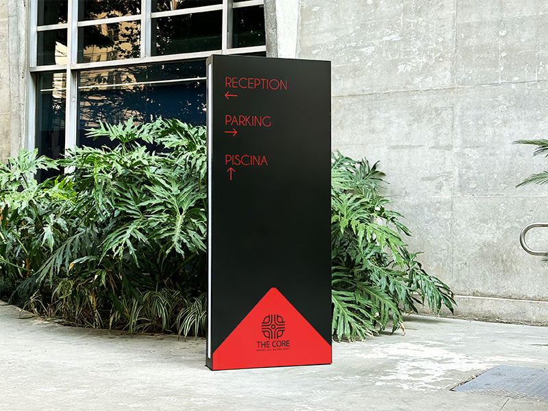 Totem direzionale - Linea Venus